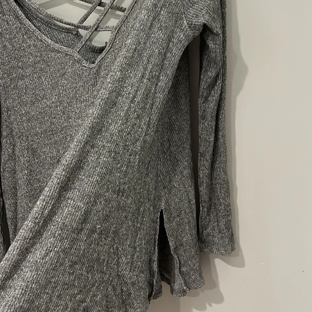 Cross Front Long Sleeve - Picture 3 of 4